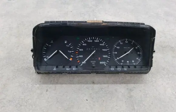 Volkswagen Transporter - Caravelle T4 Speedometer (instrument cluster) 