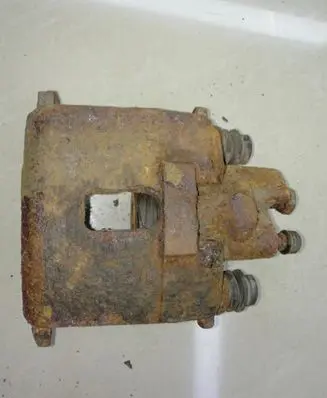 Chrysler 300M Rear brake caliper