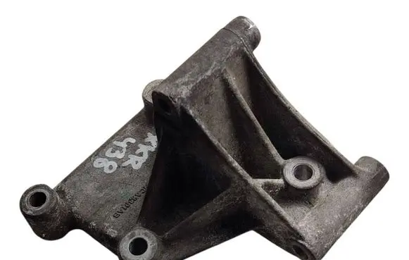 Jaguar XK8 - XKR Power steering pump mounting bracket NCA8301AB