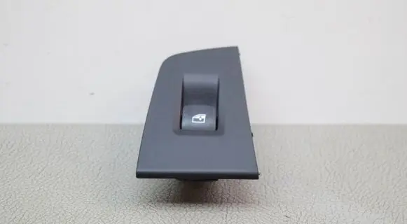 BMW 1 F40 Electric window control switch 7950756 9471576