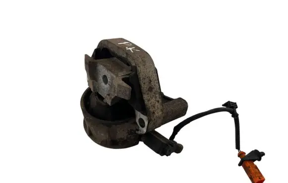 Engine mount bracket