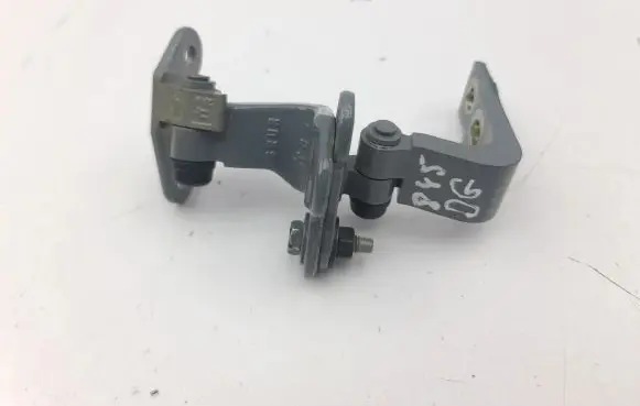 Nissan Qashqai J12 Rear door hinge set 