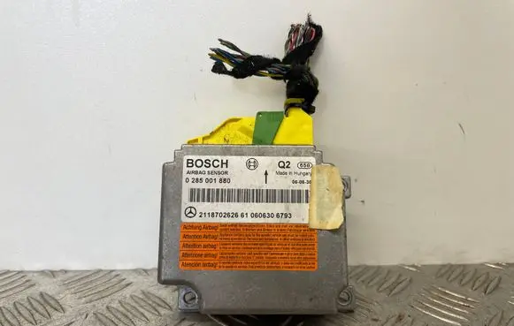 Mercedes-Benz E W211 Airbag control unit/module 2118702626 0285001880