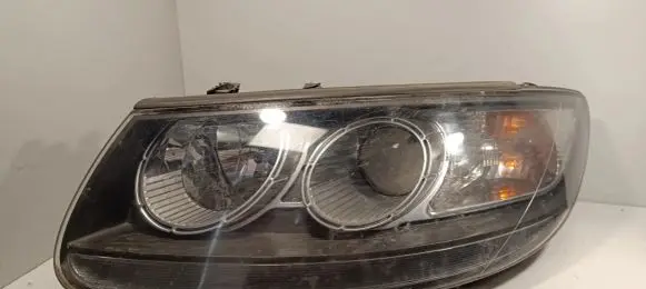 Hyundai Santa Fe Headlight/headlamp 921012BXXX