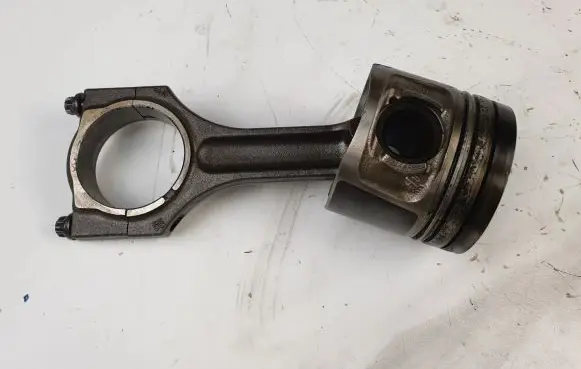 BMW 5 F10 F11 Piston with connecting rod 0840ZU