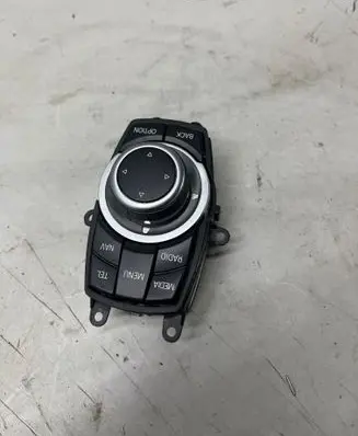 BMW X1 E84 Head unit multimedia control 9334611 140426 033625109