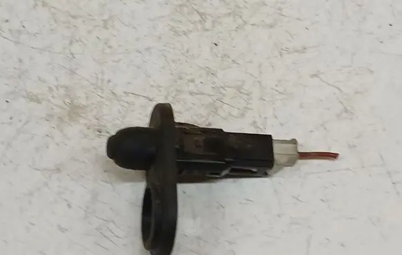 Toyota Yaris Front door sensor