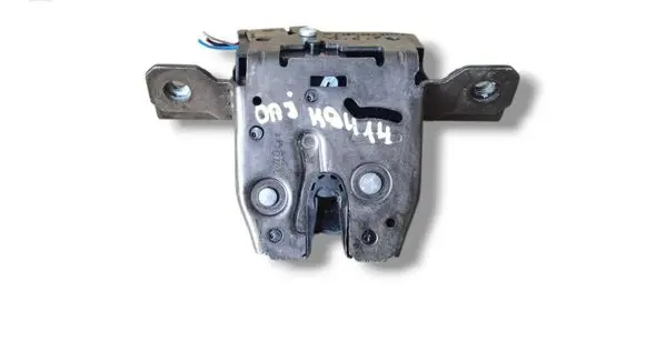 Opel Astra J Tailgate/trunk/boot lock/catch/latch 13587646