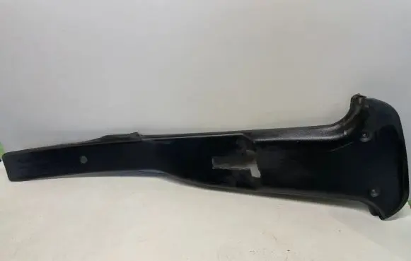 BMW 3 E30 (B) pillar trim (bottom)