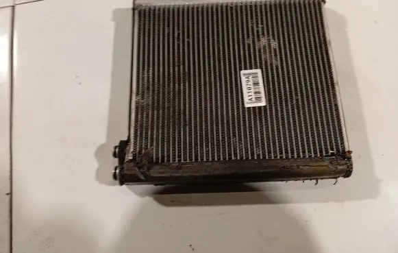 Toyota Avensis T250 A/C cooling radiator (condenser) 