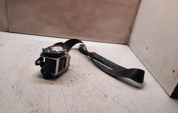 Volkswagen Golf Plus Front seatbelt 5M1857705B AL10108508H