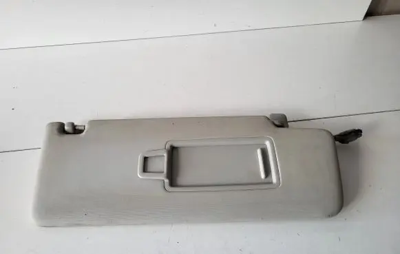 Volkswagen Tiguan Sun visor