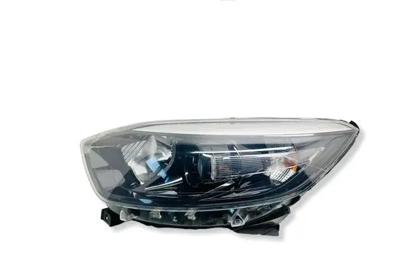 Renault Captur Headlight/headlamp 260609681R 030128120100