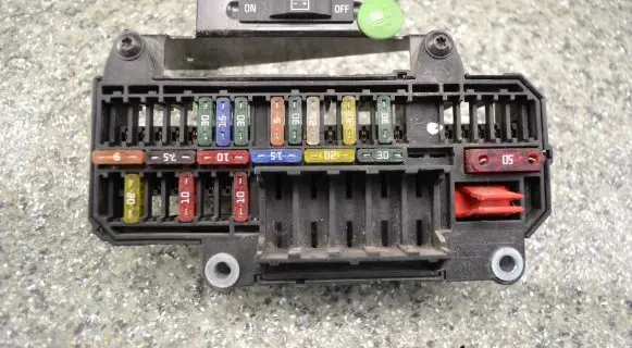 BMW 7 E65 E66 Fuse module 690058301 10688710