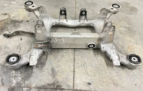 BMW 5 F10 F11 Rear axle beam 67764960
