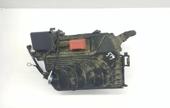 Mercedes-Benz B W246 W242 Fuse module