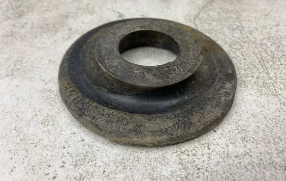 Volkswagen PASSAT B6 Rear coil spring rubber mount 
