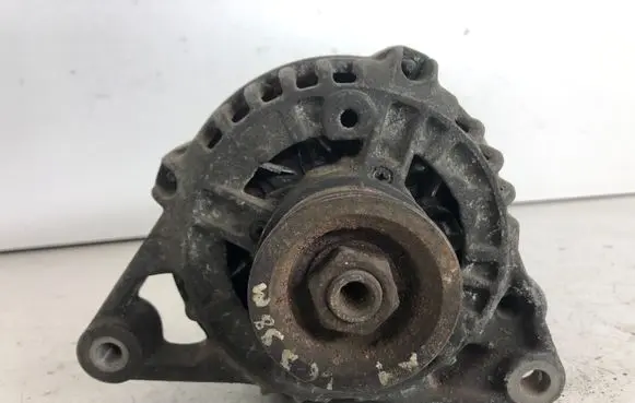 Audi A4 S4 B5 8D Generator/alternator 058903016 0123310022