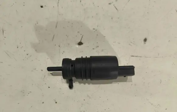 Volkswagen Phaeton Windscreen/windshield washer pump PA6GBGF30
