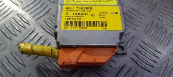 Mitsubishi Carisma Airbag control unit/module mr913789dpb 0285001286