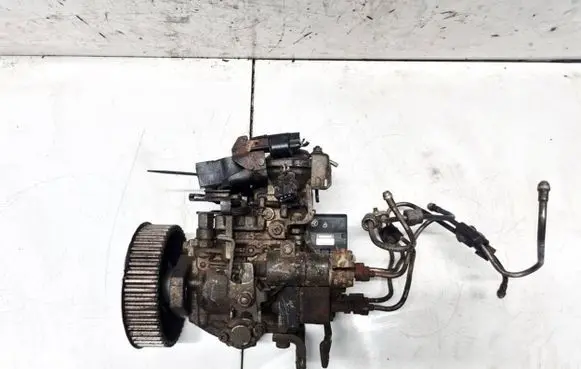 Mitsubishi Space Wagon Fuel injection high pressure pump 2366000020