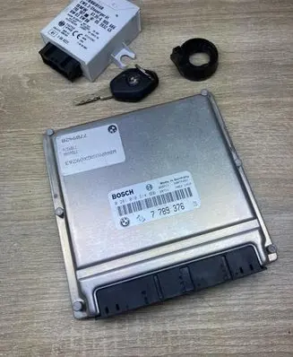 BMW 5 E39 Engine ECU kit and lock set 7789376 6905666