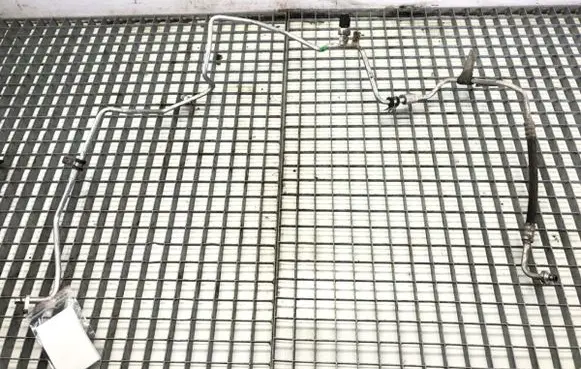Dacia Sandero Air conditioning (A/C) pipe/hose 924405959R