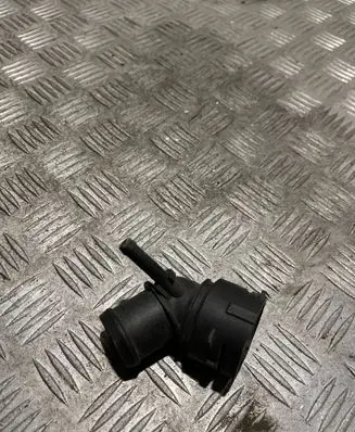 Volkswagen Golf V Engine coolant pipe/hose 6Q0122291E