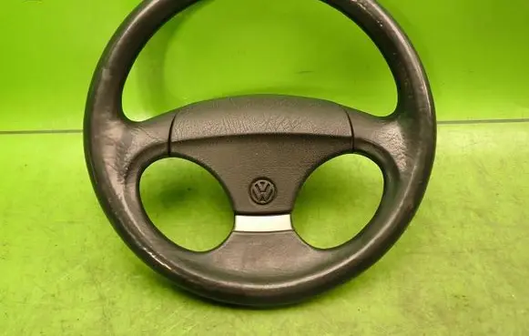 Volkswagen Polo II 86C 2F Steering wheel 