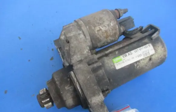 Skoda Fabia Mk2 (5J) Starter motor 02T911023S