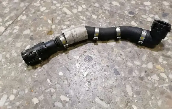 BMW X5 E70 Engine coolant pipe/hose 679366202