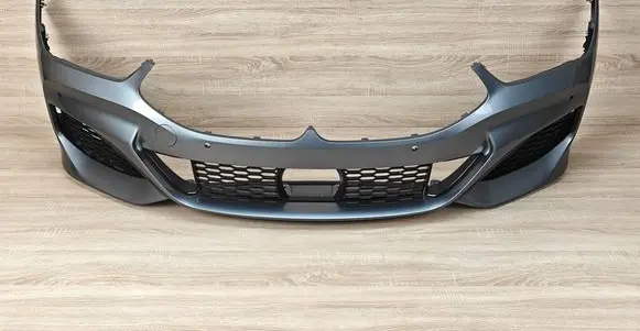 BMW 8 G16 Front bumper 8076177