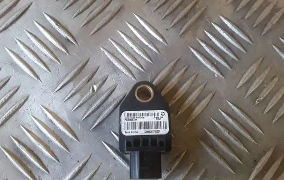 Dodge Caliber Airbag deployment crash/impact sensor P04896061AA
