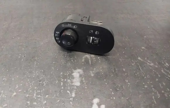 Seat Ibiza III (6L) Light switch 6L1941531AF