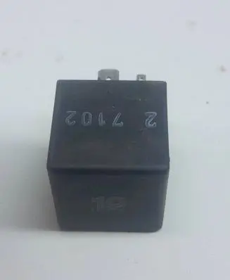 Volkswagen Golf III Other relay 191955531