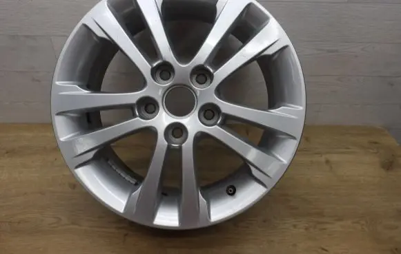 R16 alloy rim