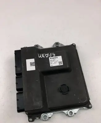 Volvo XC60 Engine control unit/module 32313937