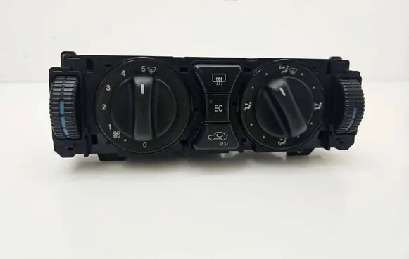 Mercedes-Benz E W210 Climate control unit 2108303185