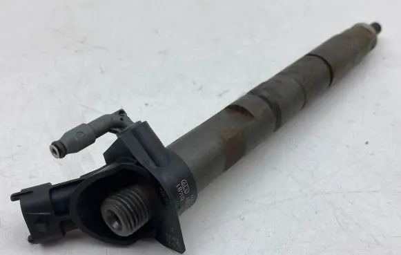Toyota Urban Cruiser (XP110) Fuel injector 2367033051 091208 0445116009