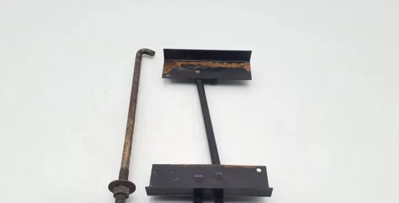 Mitsubishi Pajero Battery bracket 
