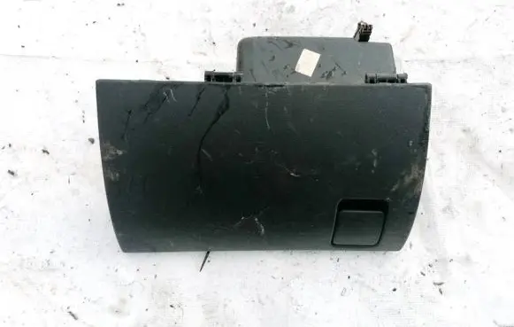 Citroen Xantia Glove box 9610615877G