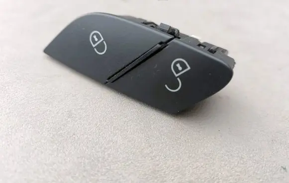 Mercedes-Benz R W251 Central locking switch button A2518201010 03078060