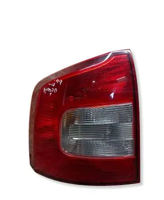 Skoda Octavia Mk2 (1Z) Rear/tail lights 1Z9945095A 1Z9945257