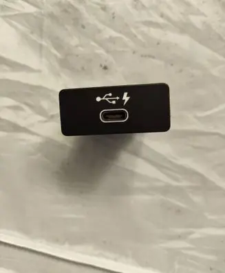 BMW 3 G20 G21 USB socket connector 529701 8711939 19163010