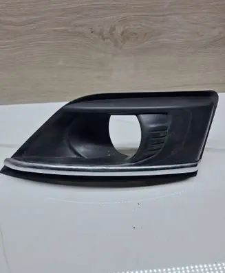 Citroen C4 I Picasso Front bumper upper radiator grill 9654197877 2000659