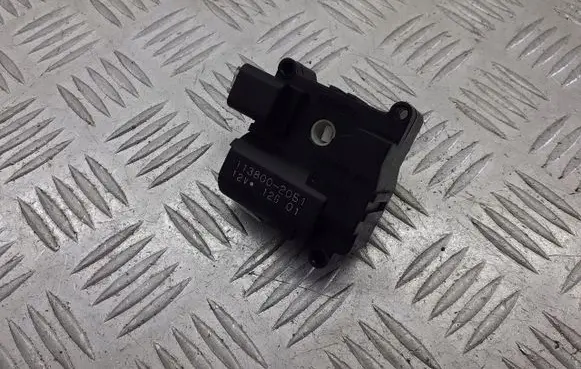 Toyota Corolla Verso E121 Air flap motor/actuator 113800-2051