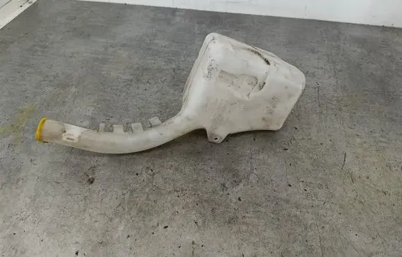 Mazda 2 Windshield washer fluid reservoir/tank 