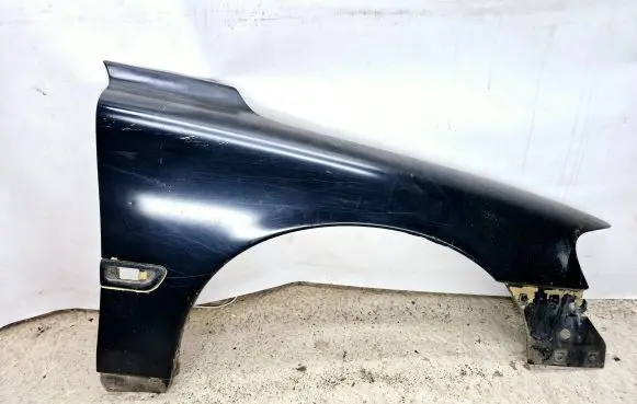Volvo V70 Fender