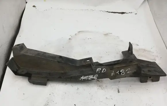 Land Rover Range Rover L322 Front bumper mounting bracket 7009236