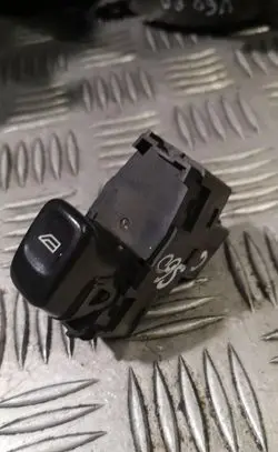 Volvo S60 Electric window control switch 8685288